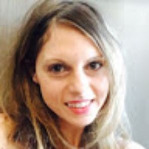 Meet your Posher, Lara